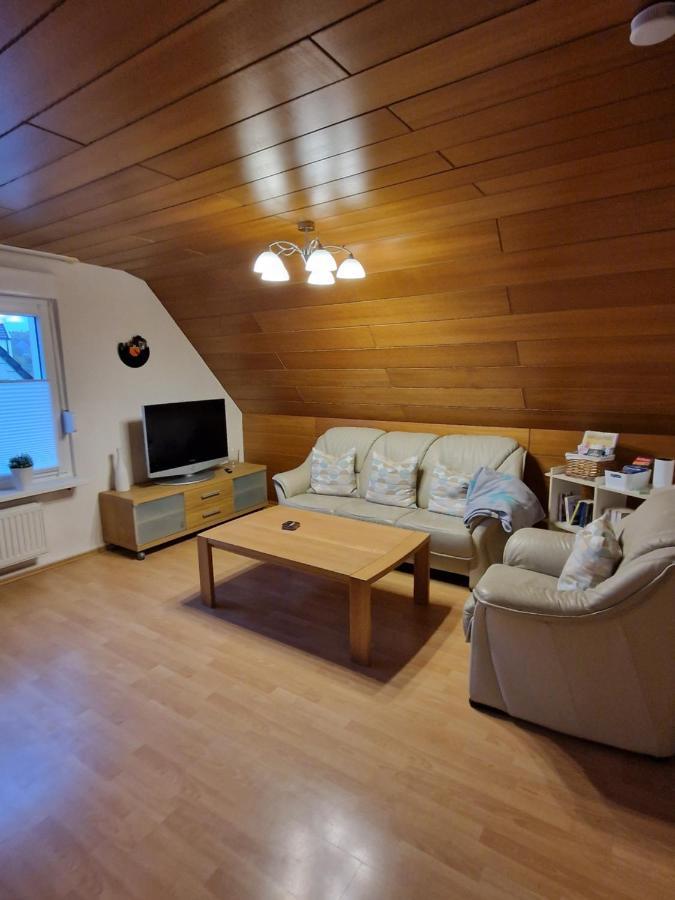 Ruhrpottbude - Private Ferienwohnung Im Herzen Des Ruhrgebiets 보훔 외부 사진