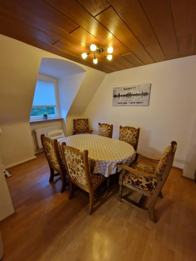 Ruhrpottbude - Private Ferienwohnung Im Herzen Des Ruhrgebiets 보훔 외부 사진