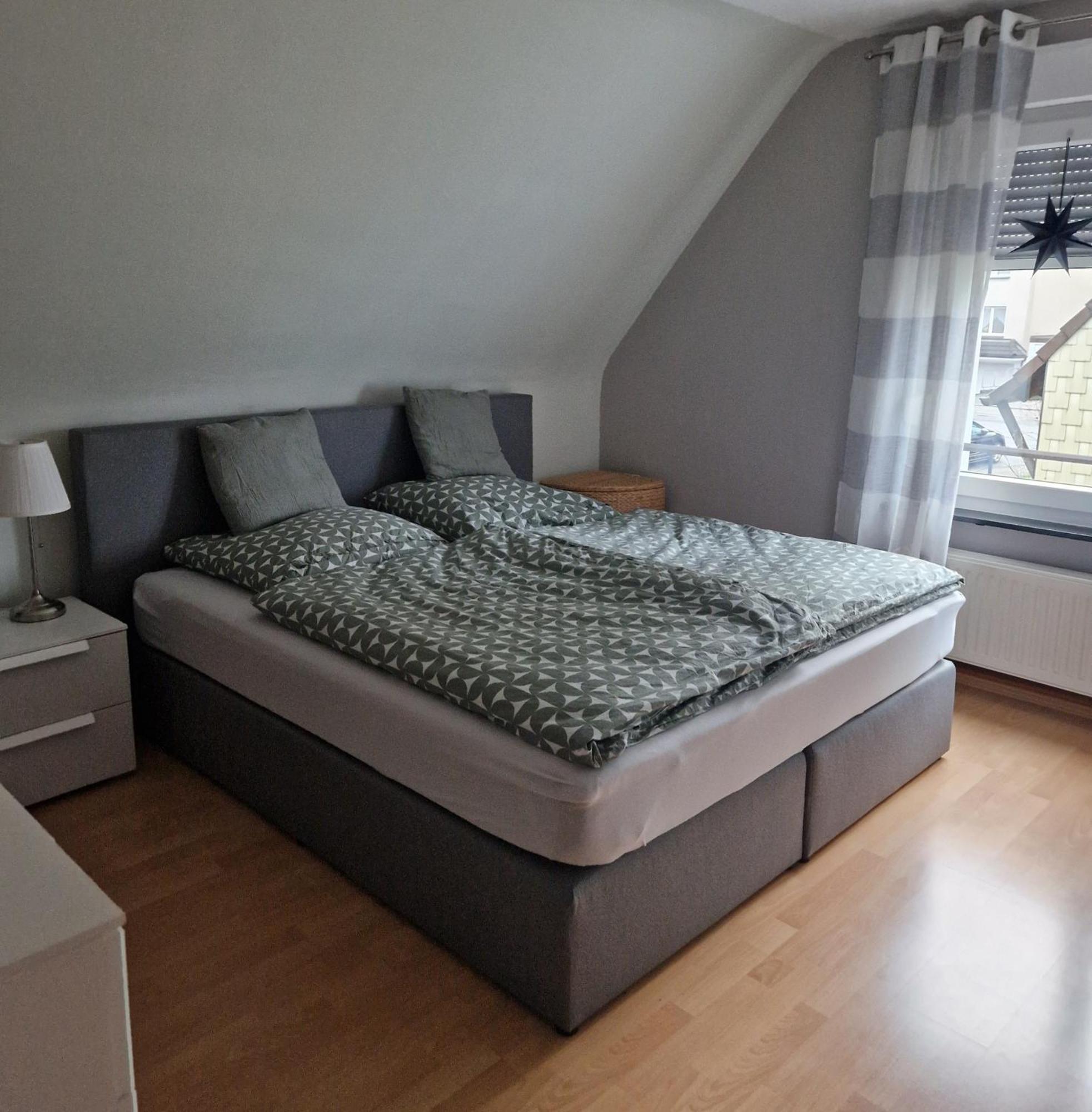 Ruhrpottbude - Private Ferienwohnung Im Herzen Des Ruhrgebiets 보훔 외부 사진
